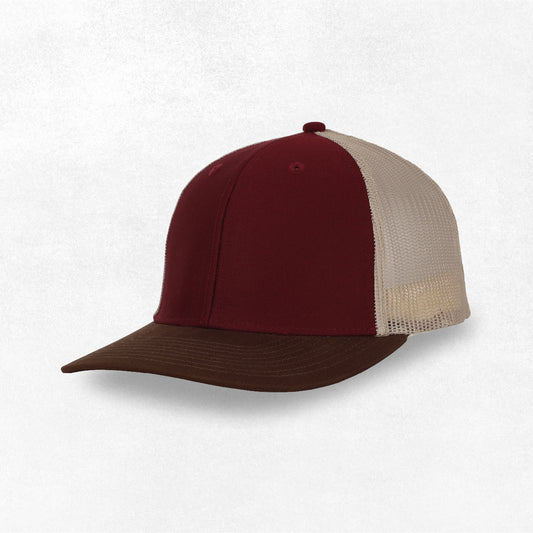 GORRA TRUCKER K-601 VINO / MARRÓN / ARENA